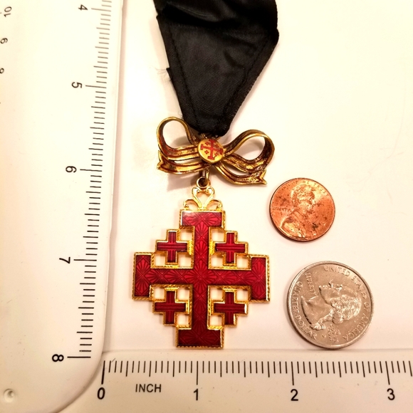 Lady of the Equestrian Order of the Holy Sepulchre of Jerusalem (LHS) medals set - Picture 7 of 16